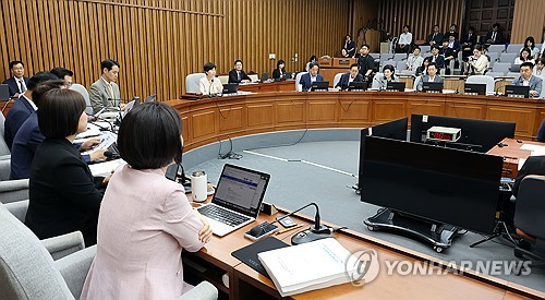 한성숙 총리 후보자 인청특위…여야, 증인 채택 두고 신경전_황남경