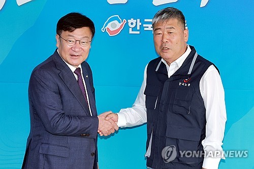 한국노총 찾은 정점식 "노동 현장 목소리 귀 기울일 것"_온다예