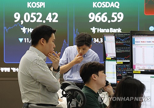 격차 커지는 코스피·코스닥…내달 30주년 행사에 쏠린 눈_정원
