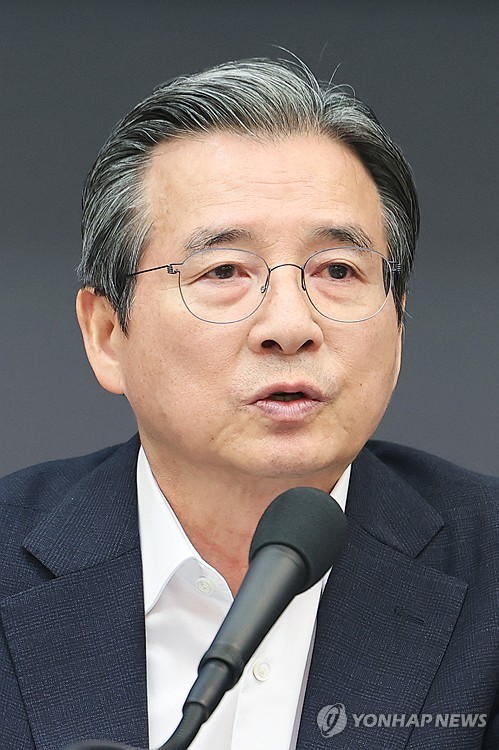 관훈토론회서 모두발언하는 김용범 정책실장
