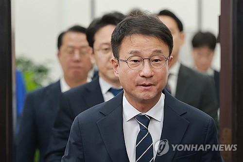 한병도 "전당대회, 경쟁·화합의 가치 공존해야…준비에 만전"_황남경