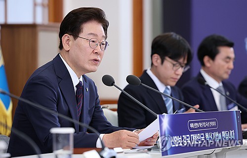 李대통령 "한국형 팔란티어 키운다"…2030년까지 '신안보 유니콘' 5개 육성_정지서