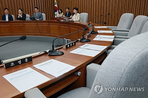 국무총리 임명동의안 처리 앞두고 국민의힘 참석 촉구하는 백혜련 위원장