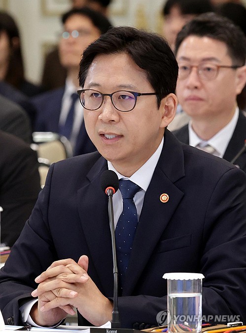 발언하는 배경훈 부총리