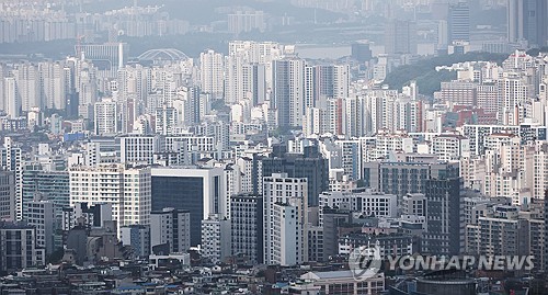 서울 남산에서 바라본 서울 시내 아파트