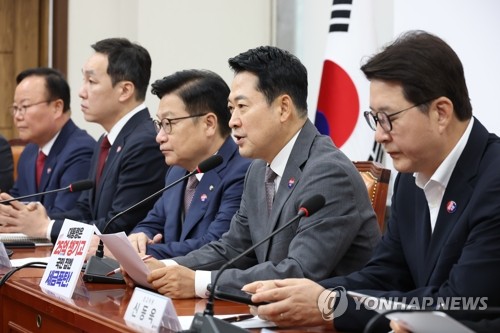 발언하는 장동혁 대표