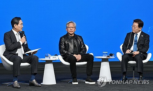 발언하는 이재용 회장