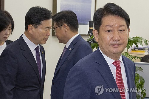 원내대표 '멱살' 사태 사과는 했지만...