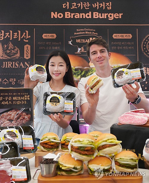 노브랜드 버거, 흑돈 '버크셔K 카츠' 2종 출시