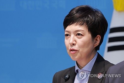 '경기 시흥 투표자수 대규모 오입력' 회견하는 국민의힘 김은혜 의원