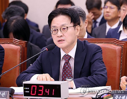 김정관 산업통상부 장관