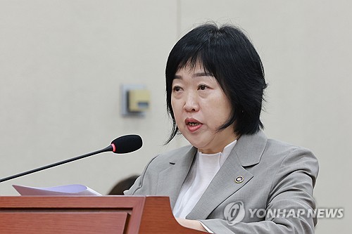 업무보고하는 홍소영 병무청장