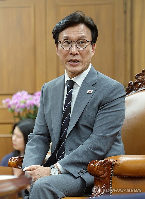 김민석, '李대통령 탈당' 주장에 "헌법에 대한 무지·오해에 기초한 것"_김성준