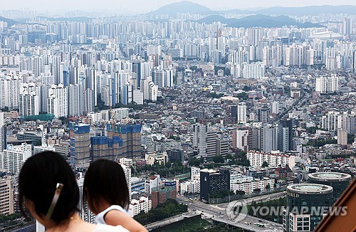 기준금리 연속 인상에 주택 거래 위축 전망