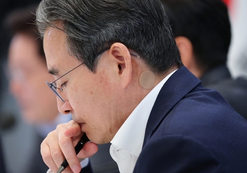 김용범 정책실장 사퇴