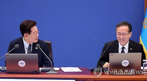 이재명 대통령과 이형일 차관