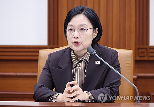 국가정책조정회의 주재하는 한성숙 국무총리