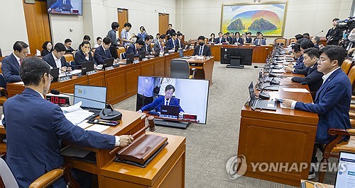 국회 정무위, 상정 법안 처리