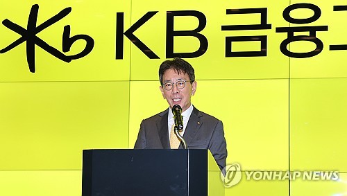소감 밝히는 이재근 KB금융지주 차기 회장 내정자