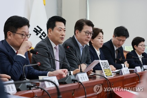 발언하는 장동혁 대표