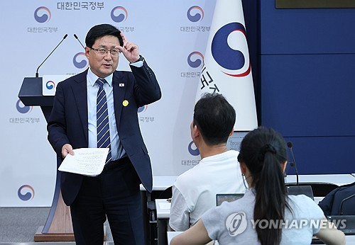원전 공론화 계획 발표 앞둔 김성환 기후부 장관