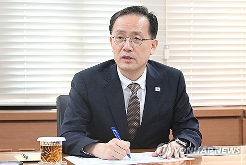 이형일 부총리 겸 재정경제부 장관