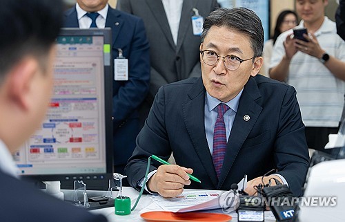 권대영 금융위 부위원장, 국민참여성장펀드 가입