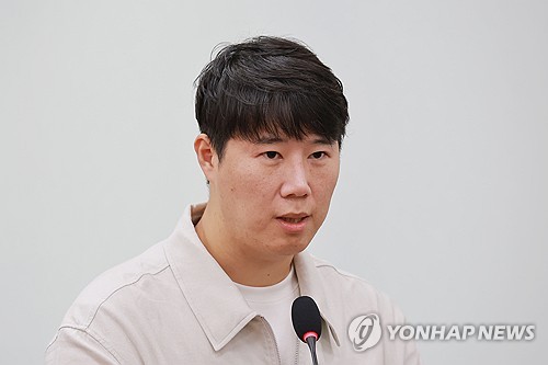 산업통상부 국정감사에서 답하는 최승호 삼성 초기업노조 위원장