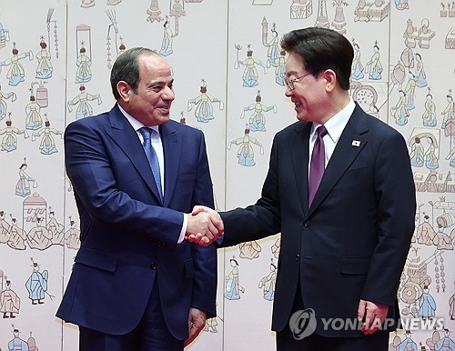 기념 촬영하는 한-이집트 정상