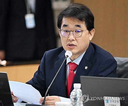의사진행 발언하는 배준영 의원