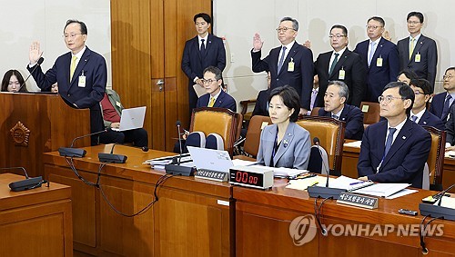 5대 은행장 증인 선서