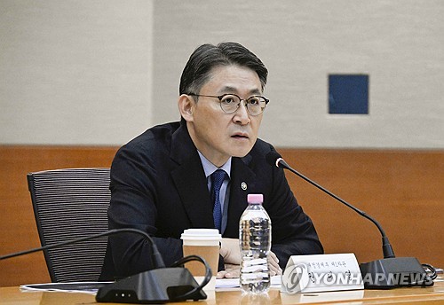 발언하는 권대영 재경부 1차관