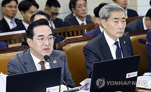답하는 박홍근 기획예산처 장관