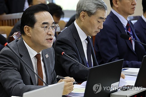 종합 감사에서 답변하는 박홍근 기획예산처 장관