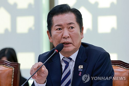 미국 비자 발급 문제 관련해 신상발언하는 민주당 정청래 의원