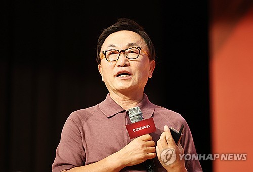 강연하는 박현주 미래에셋그룹 회장